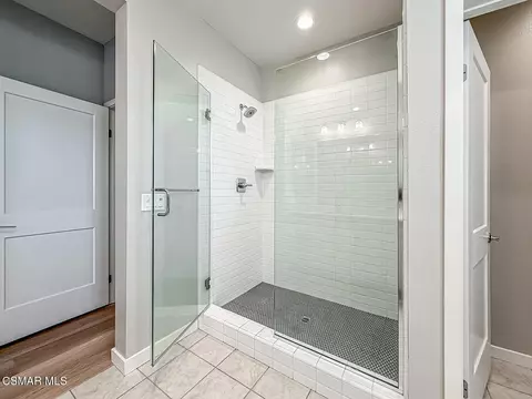 Bath - 1953 Cottage Dr #6, Simi Valley, CA 93065 photo 3 of 5