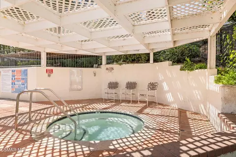 Exterior - 345 Jeremiah Dr #E, Simi Valley, CA 93065 photo 7 of 7
