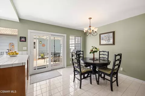 Dining - 345 Jeremiah Dr #E, Simi Valley, CA 93065 photo 1 of 2