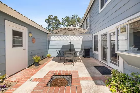 Exterior - 345 Jeremiah Dr #E, Simi Valley, CA 93065 photo 4 of 7