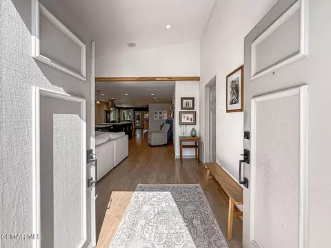 Entry Way - 2896 Wanda Ave, Simi Valley, CA 93065 photo 1 of 2