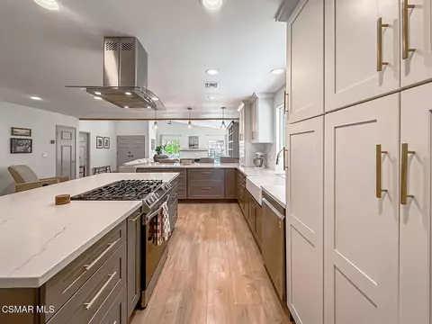 Kitchen - 2896 Wanda Ave, Simi Valley, CA 93065 photo 5 of 9