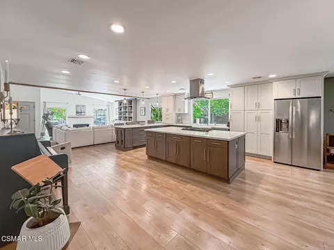 Kitchen - 2896 Wanda Ave, Simi Valley, CA 93065 photo 4 of 9