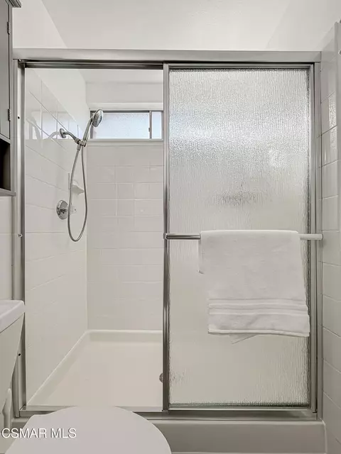 Bath - 3977 Bayside St, Simi Valley, CA 93063 photo 5 of 5