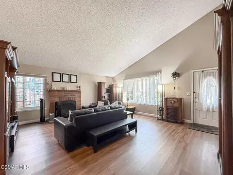 Living - 3977 Bayside St, Simi Valley, CA 93063 photo 2 of 4