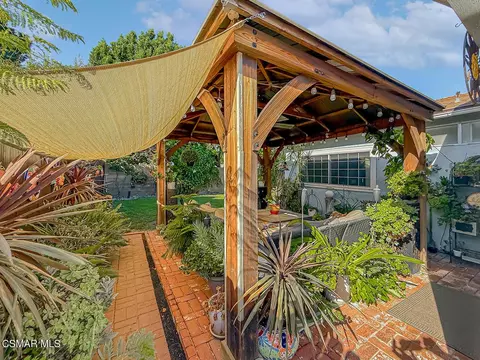 Exterior - 3977 Bayside St, Simi Valley, CA 93063 photo 7 of 14