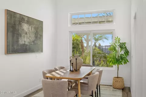 Dining - 27667 Taryn Dr, Saugus, CA 91350 photo 1 of 2