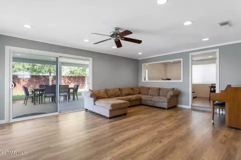 Living - 3339 Bryan Ave, Simi Valley, CA 93063 photo 4 of 5