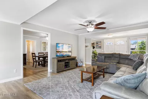 Living - 3339 Bryan Ave, Simi Valley, CA 93063 photo 3 of 5