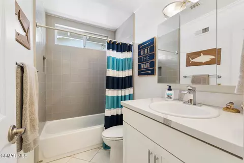 Bath - 3339 Bryan Ave, Simi Valley, CA 93063 photo 3 of 3