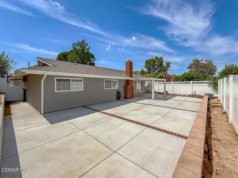 Exterior - 22671 Barcotta Dr, Saugus, CA 91350 photo 6 of 7