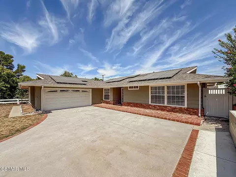 Exterior - 22671 Barcotta Dr, Saugus, CA 91350 photo 2 of 7