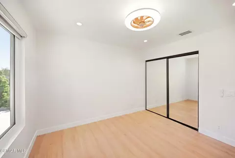 Bedroom - 5068 Benedict Ct, Oak Park, CA 91377 photo 6 of 8