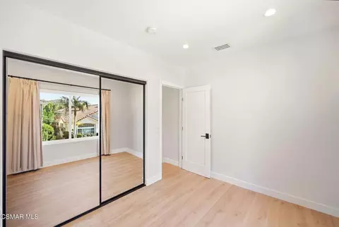 Bedroom - 5068 Benedict Ct, Oak Park, CA 91377 photo 4 of 8