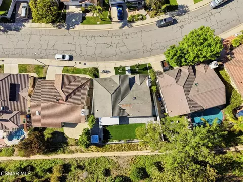 View/Area - 5068 Benedict Ct, Oak Park, CA 91377 photo 5 of 5