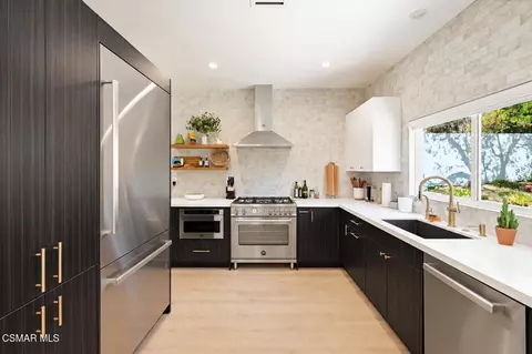 Kitchen - 5068 Benedict Ct, Oak Park, CA 91377 photo 2 of 3