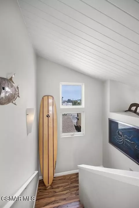 Entry Way - 3237 Playa Ct, Oxnard, CA 93035 photo 5 of 5