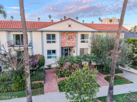 1021 5th St #206, Santa Monica, CA 90403