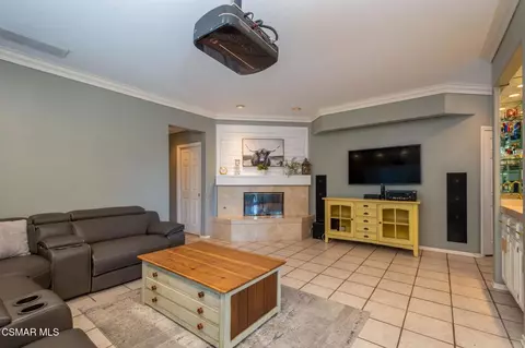 Living - 1014 Borden Ave, Simi Valley, CA 93065 photo 1 of 2