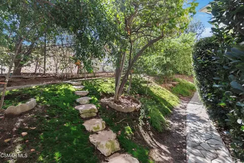 Exterior - 1351 Rainey Rd, Simi Valley, CA 93063 photo 10 of 11