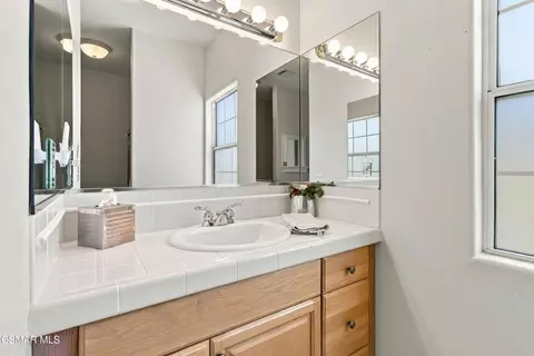 Bath - 1351 Rainey Rd, Simi Valley, CA 93063 photo 5 of 5