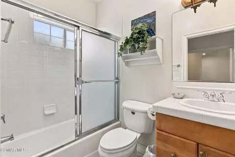 Bath - 1351 Rainey Rd, Simi Valley, CA 93063 photo 2 of 5