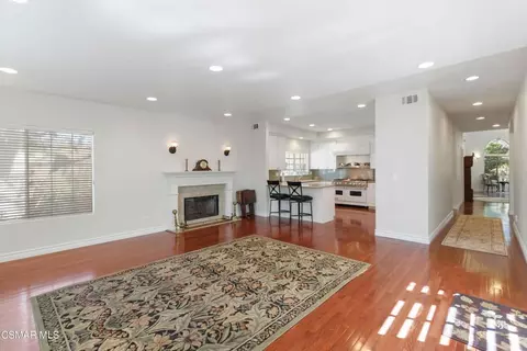 Living - 1351 Rainey Rd, Simi Valley, CA 93063 photo 3 of 5
