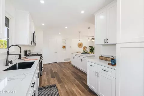 Kitchen - 1574 Sutter Ave, Simi Valley, CA 93065 photo 1 of 2