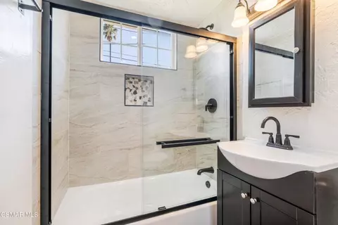 Bath - 1574 Sutter Ave, Simi Valley, CA 93065 photo 2 of 2