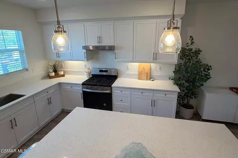 Kitchen - 519 Coconut Ln, Fillmore, CA 93015 photo 2 of 4