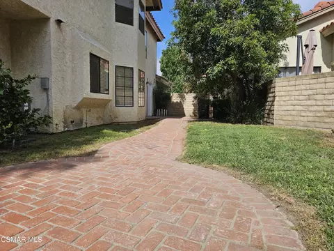 Exterior - 2752 Annandale Ln, Simi Valley, CA 93063 photo 2 of 5