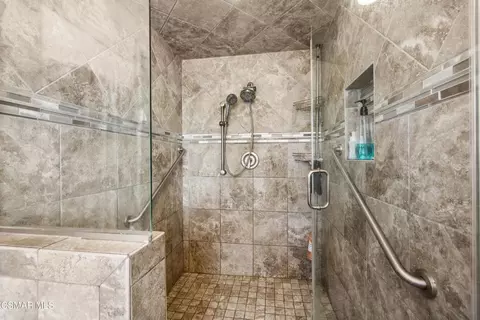 Bath - 1207 Graham St, Simi Valley, CA 93065 photo 3 of 3