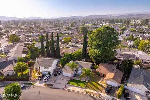 View/Area - 3155 Elmore St, Simi Valley, CA 93063 photo 6 of 7