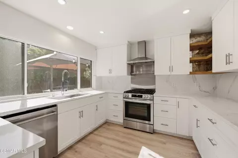 Kitchen - 3155 Elmore St, Simi Valley, CA 93063 photo 4 of 8