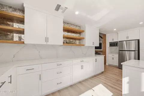 Kitchen - 3155 Elmore St, Simi Valley, CA 93063 photo 6 of 8