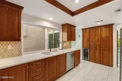 Kitchen - 672 Brademas Ct, Simi Valley, CA 93065 photo 2 of 3