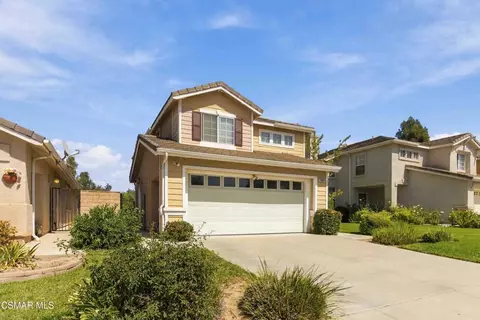 Exterior - 1160 Knottingham St, Simi Valley, CA 93065 photo 2 of 8