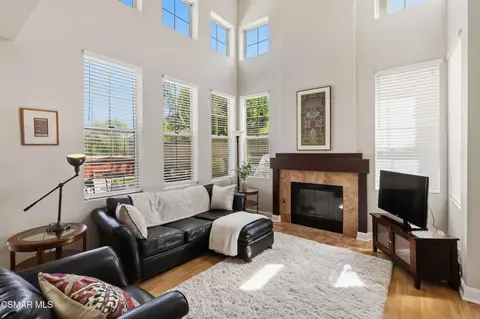 Living - 1160 Knottingham St, Simi Valley, CA 93065 photo 1 of 2