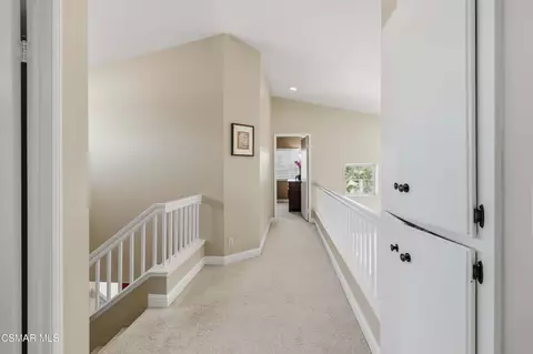 Entry Way - 1160 Knottingham St, Simi Valley, CA 93065 photo 2 of 5