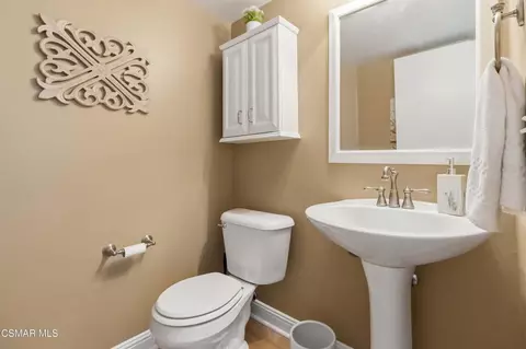 Bath - 1160 Knottingham St, Simi Valley, CA 93065 photo 1 of 3