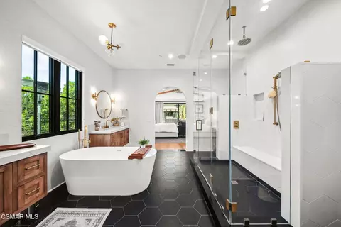 Bath - 5099 Barnard St, Simi Valley, CA 93063 photo 3 of 6