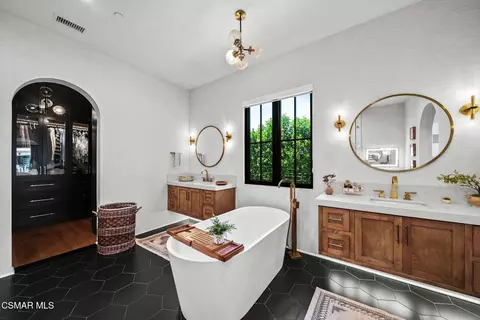 Bath - 5099 Barnard St, Simi Valley, CA 93063 photo 2 of 6