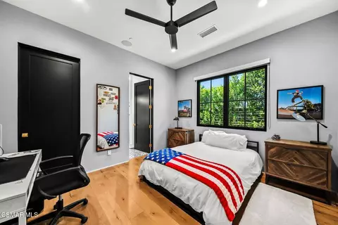 Bedroom - 5099 Barnard St, Simi Valley, CA 93063 photo 4 of 6