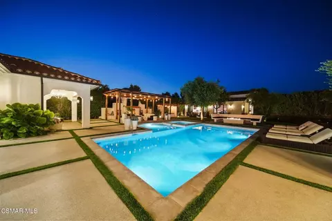 Exterior - 5099 Barnard St, Simi Valley, CA 93063 photo 9 of 15