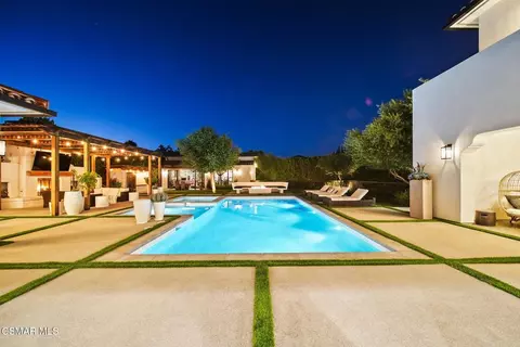 Exterior - 5099 Barnard St, Simi Valley, CA 93063 photo 8 of 15