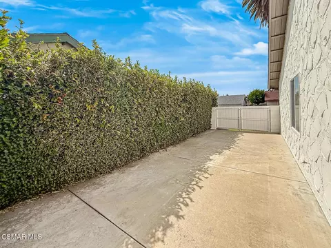 Exterior - 2516 Clearfield Pl, Simi Valley, CA 93065 photo 10 of 11