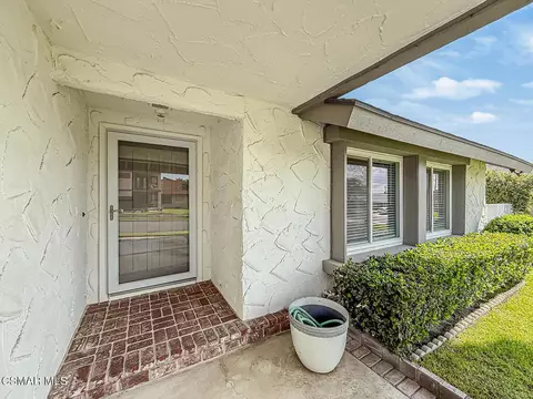 Exterior - 2516 Clearfield Pl, Simi Valley, CA 93065 photo 5 of 11