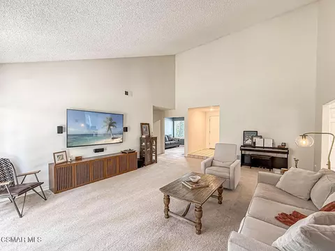 Living - 2516 Clearfield Pl, Simi Valley, CA 93065 photo 4 of 4