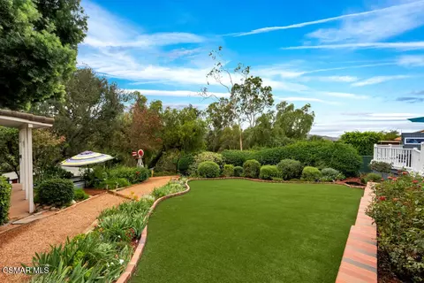 Exterior - 1306 Nonchalant Dr, Simi Valley, CA 93065 photo 9 of 39