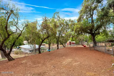 Exterior - 1306 Nonchalant Dr, Simi Valley, CA 93065 photo 32 of 39